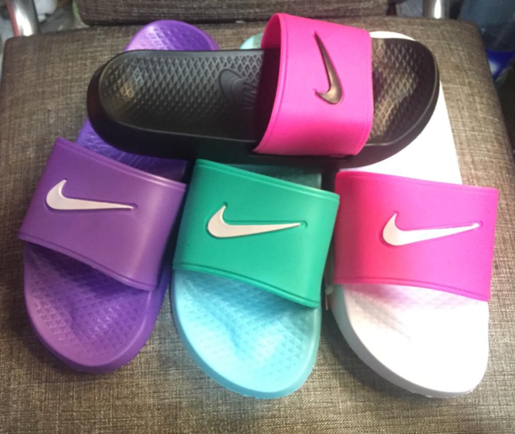 Sandalias NIKE