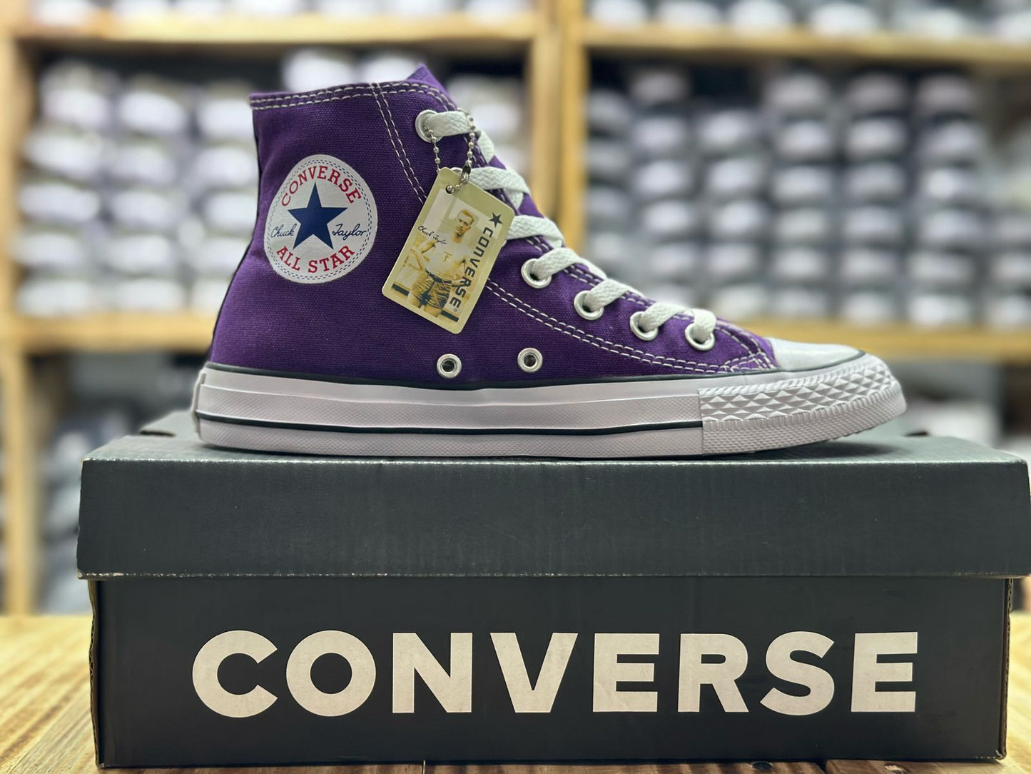 Converse bota clásica morada