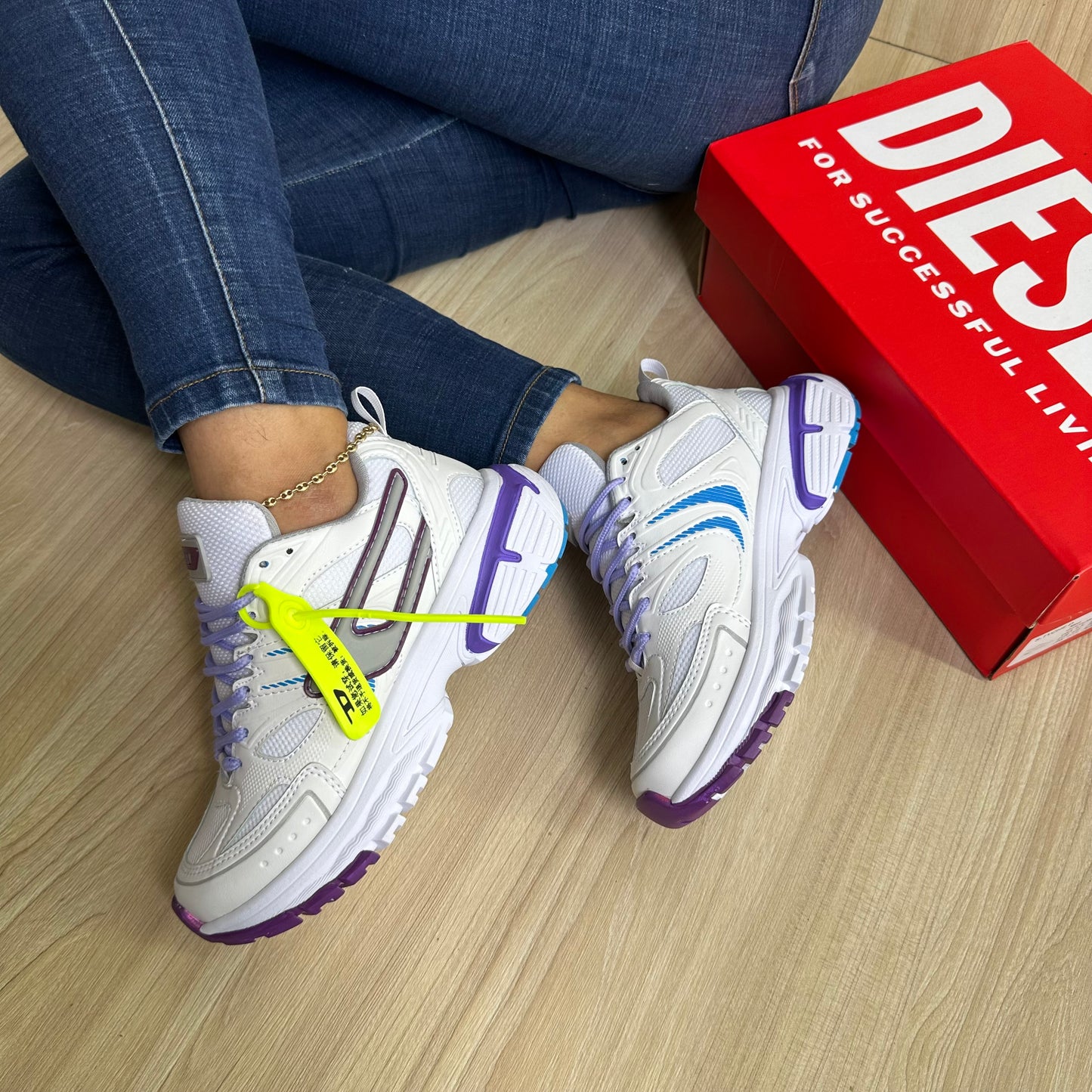 Gray helmet for bikers