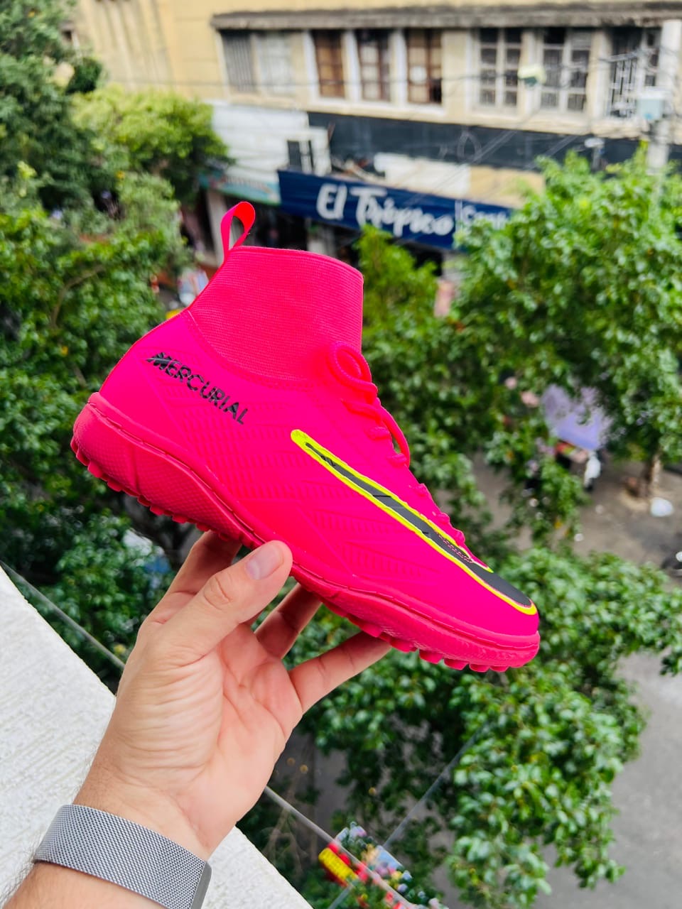 Guayo corte alto mercurial