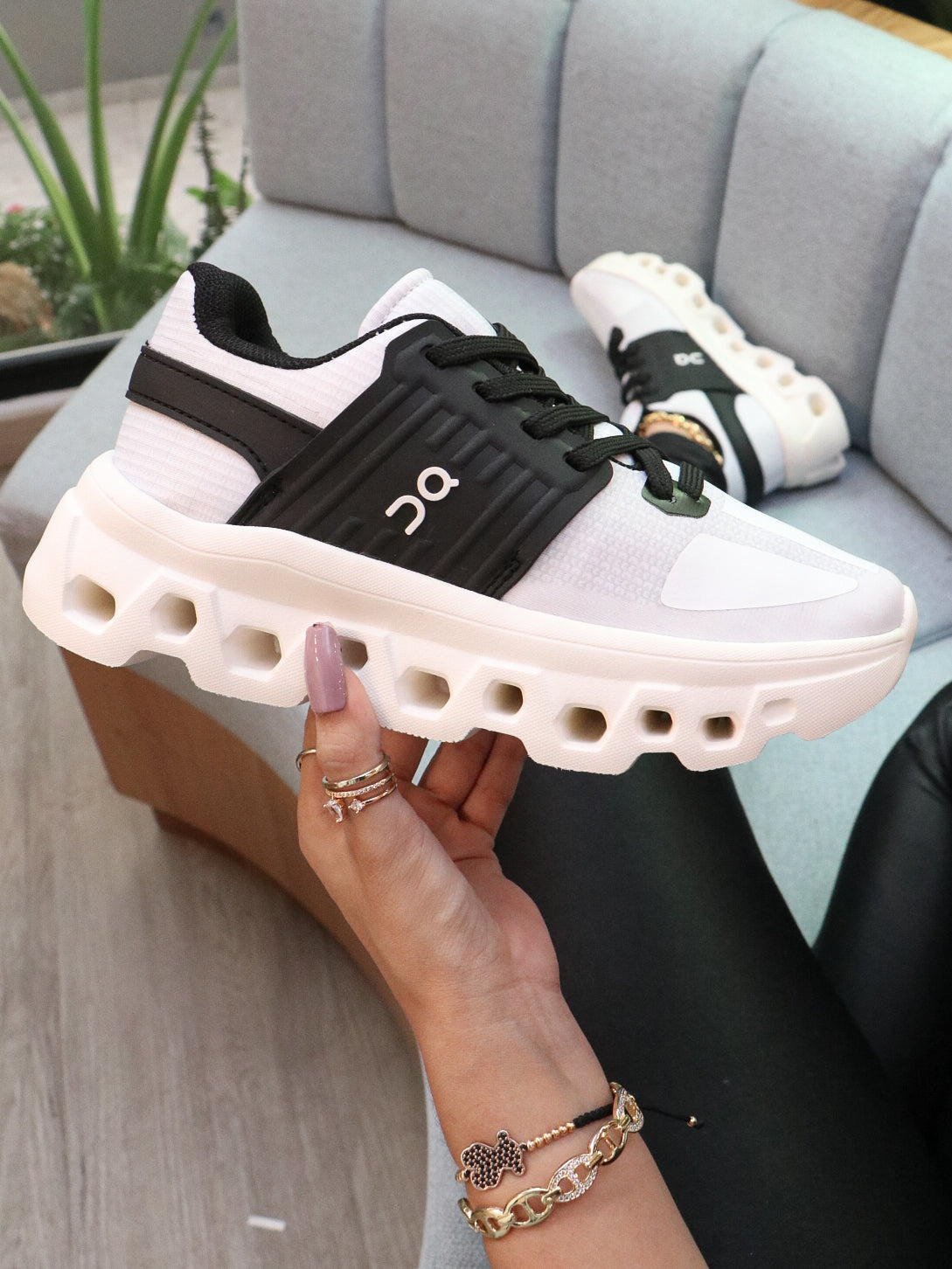 TENIS ON CLOUDSWIFT SUELA EVA Y18