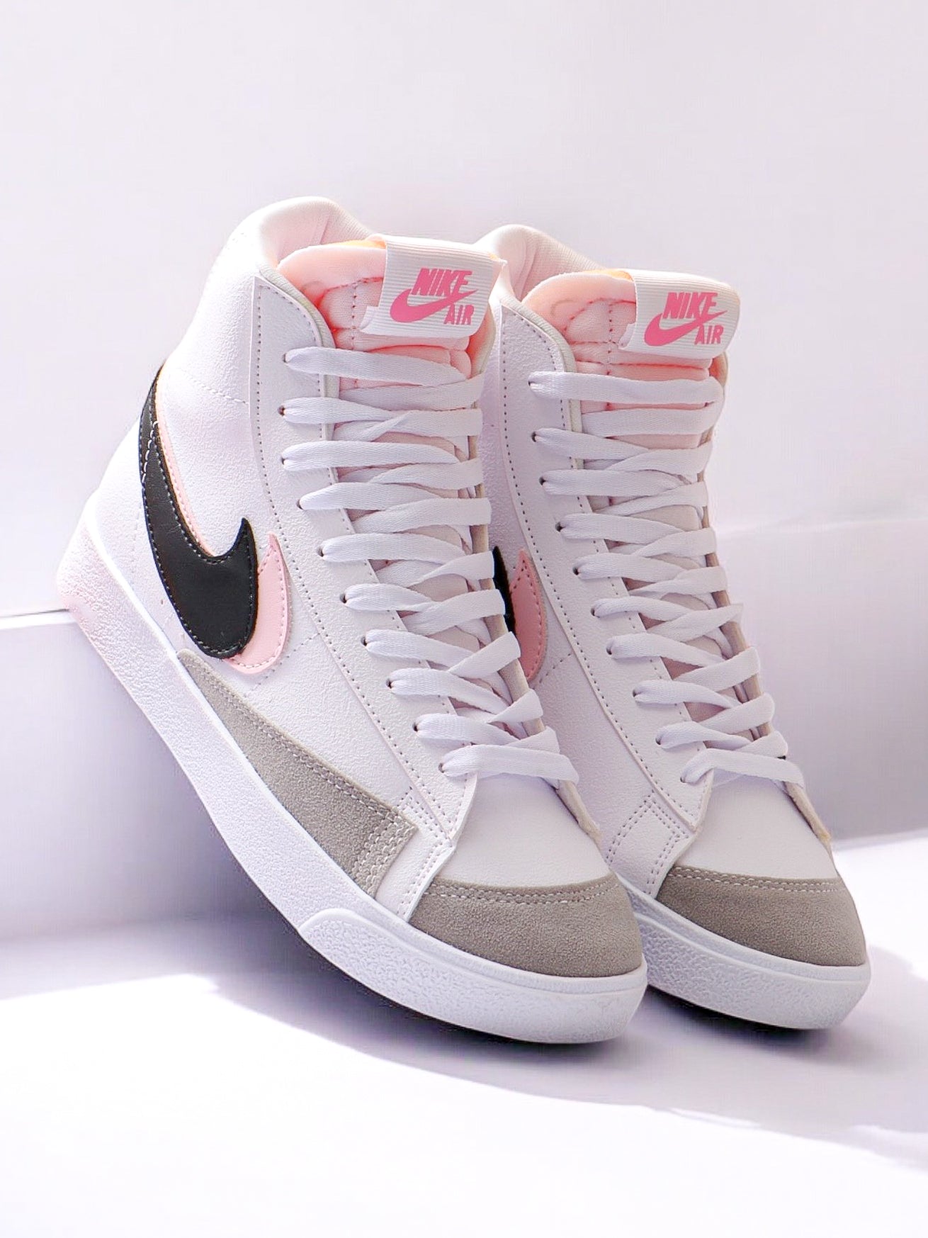 Gray helmet for bikers