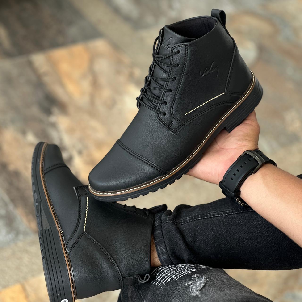 Bota Clásica para Caballero – Elegancia