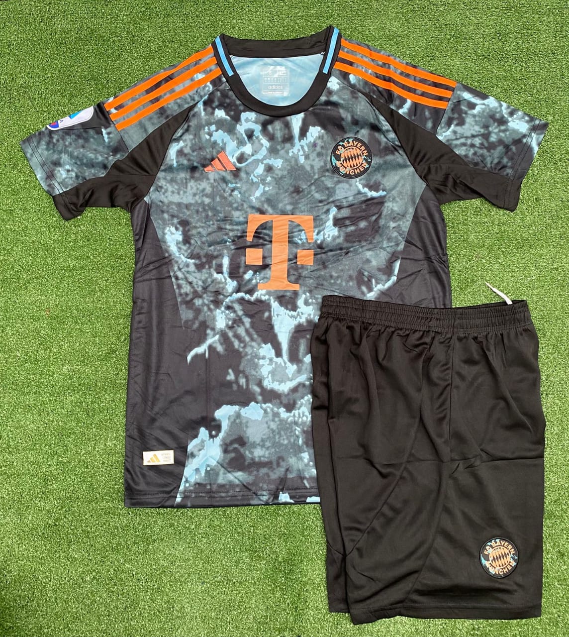 Gray helmet for bikers