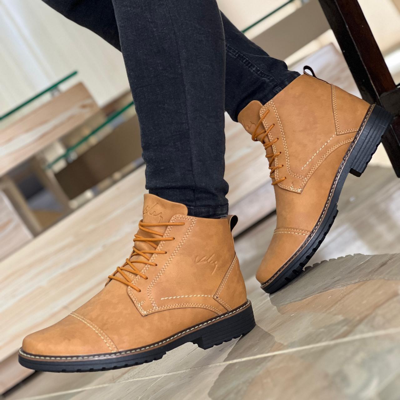 Bota Clásica para Caballero – Elegancia